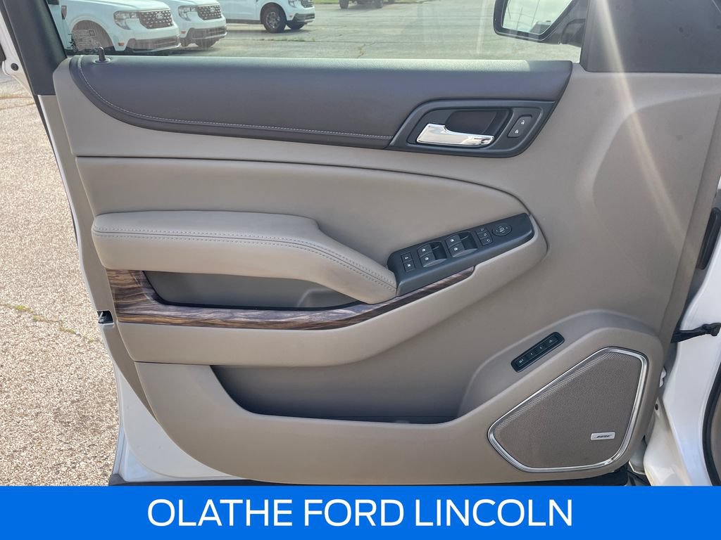 Used 2017 GMC Yukon SLT w/ Premium Edition AWD/4WD image 14