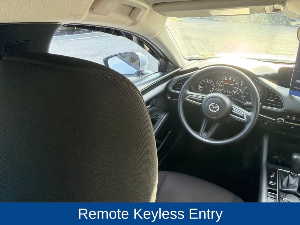 Used 2021 MAZDA MAZDA3 s FWD image 15