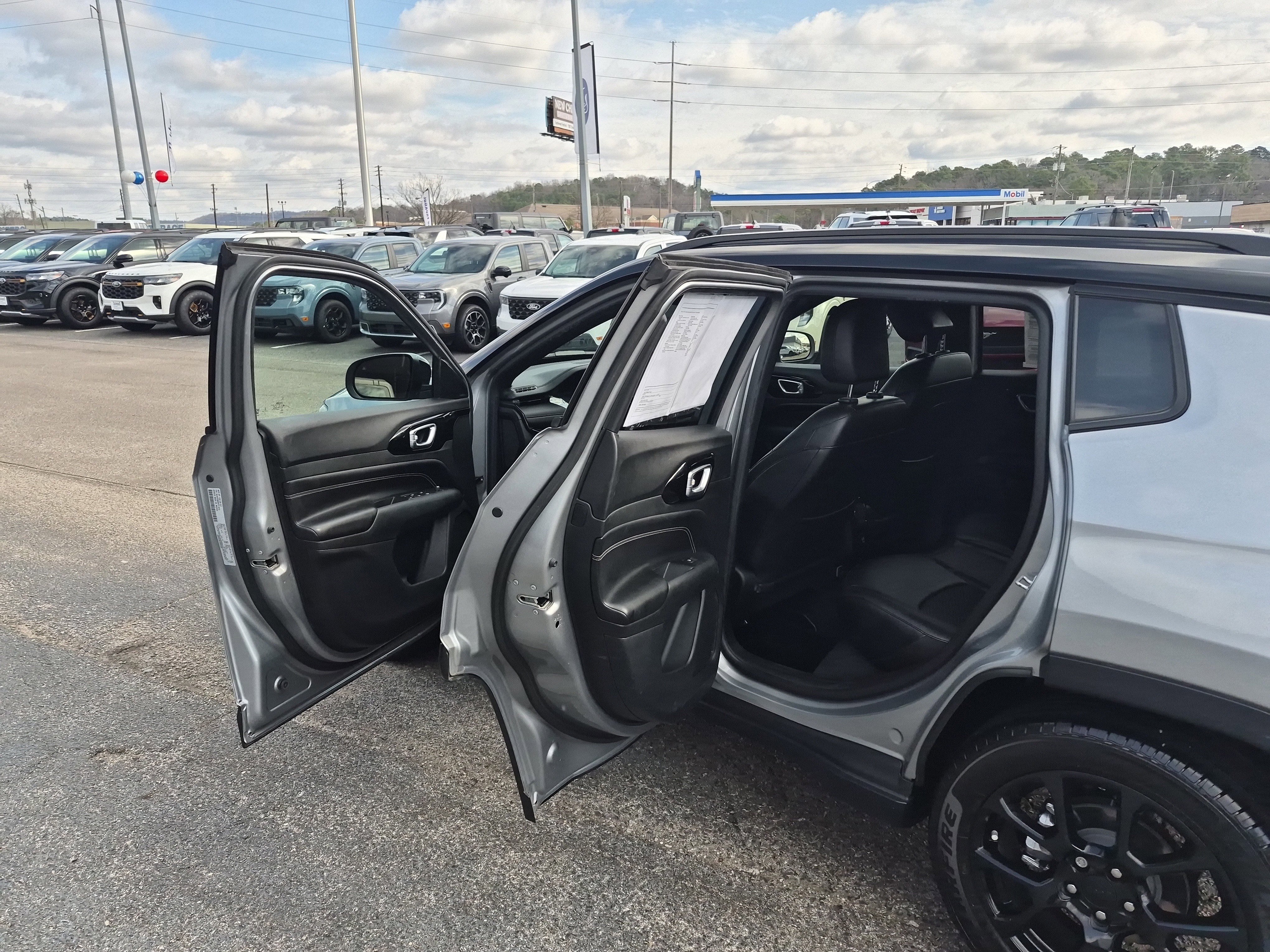 Used 2022 Jeep Compass Altitude image 12