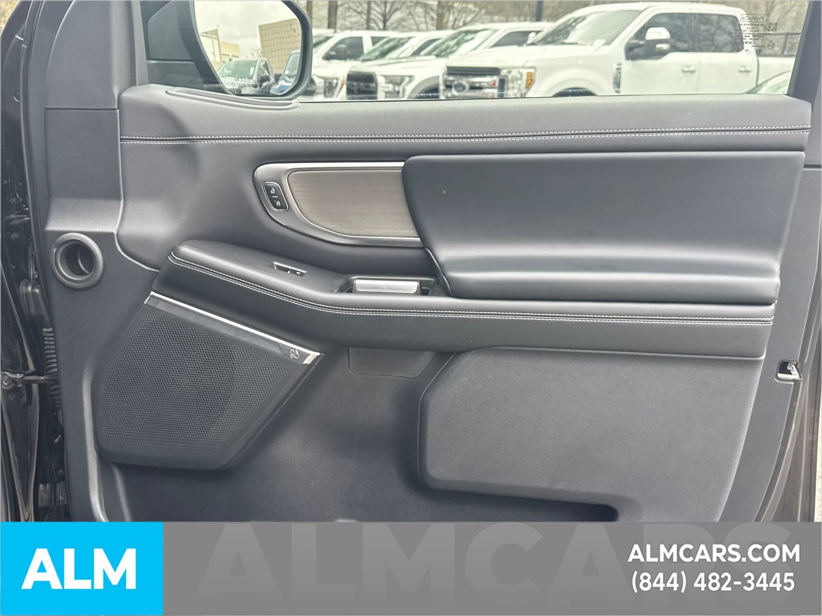 Certified 2025 Ford Expedition Platinum image 17