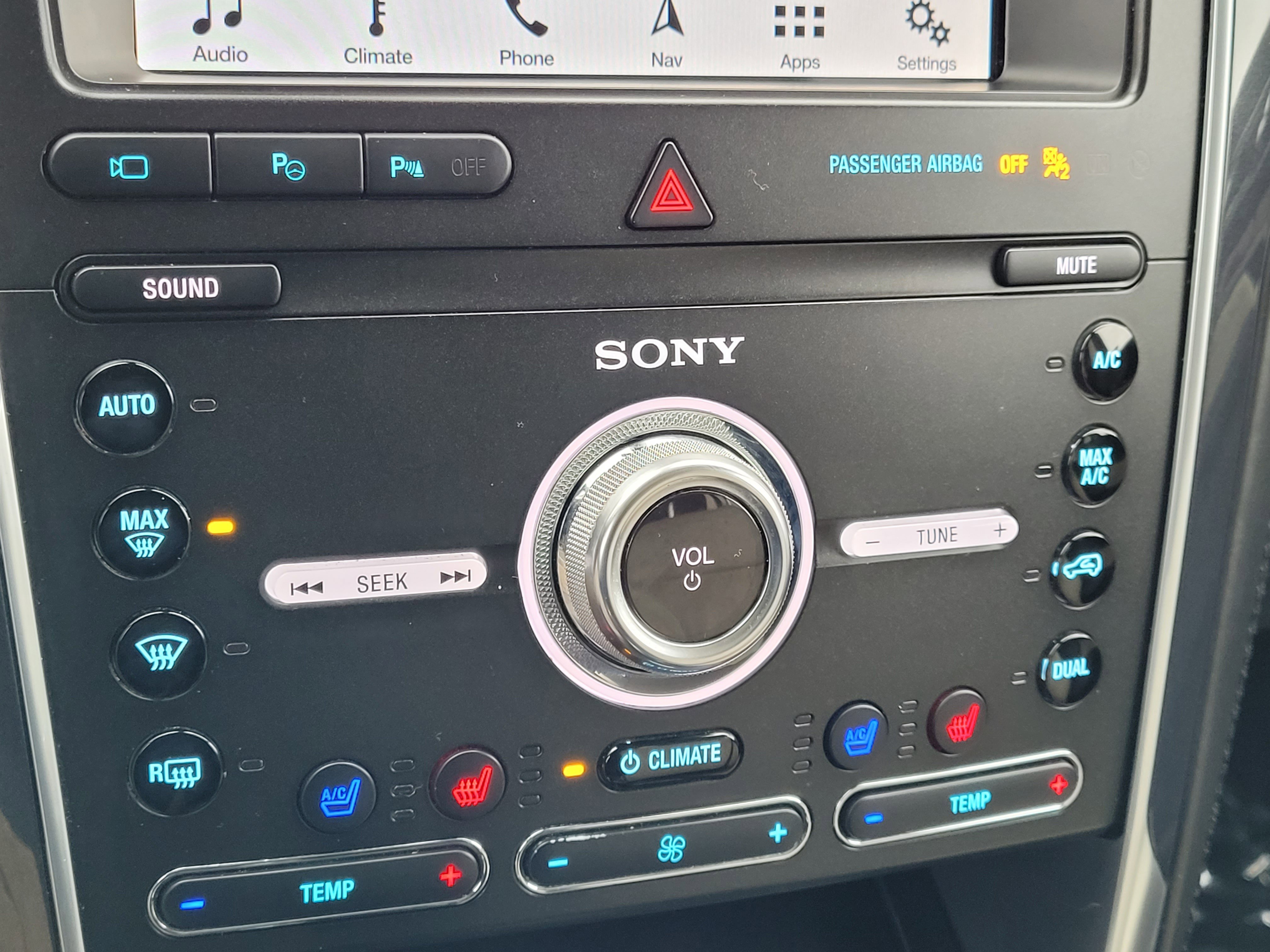 Certified 2019 Ford Explorer Platinum image 25