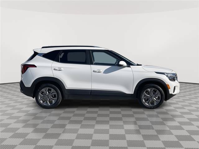 Used 2024 Kia Seltos S AWD/4WD image 6