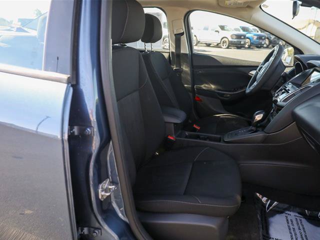 Certified 2018 Ford Focus SEL FWD image 25