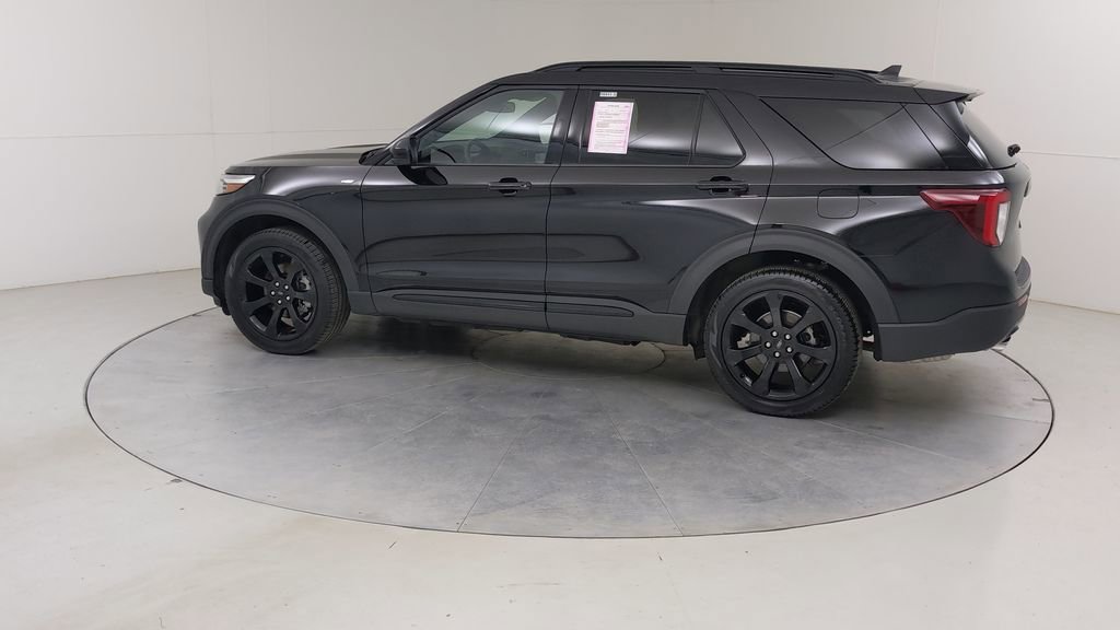 Certified 2023 Ford Explorer ST-Line AWD/4WD image 19