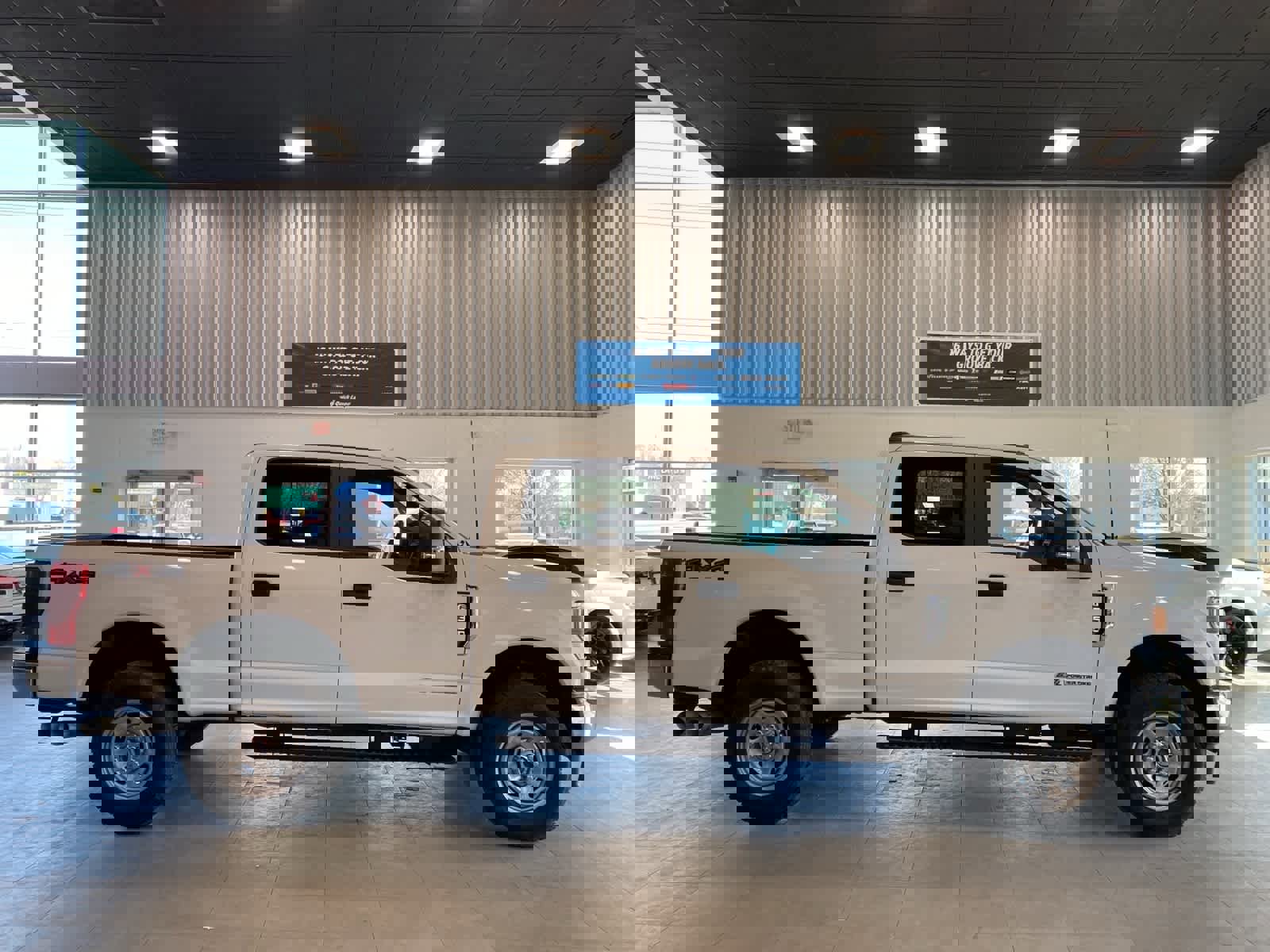 Certified 2022 Ford F350 XL w/ Power Equipment Group image 6