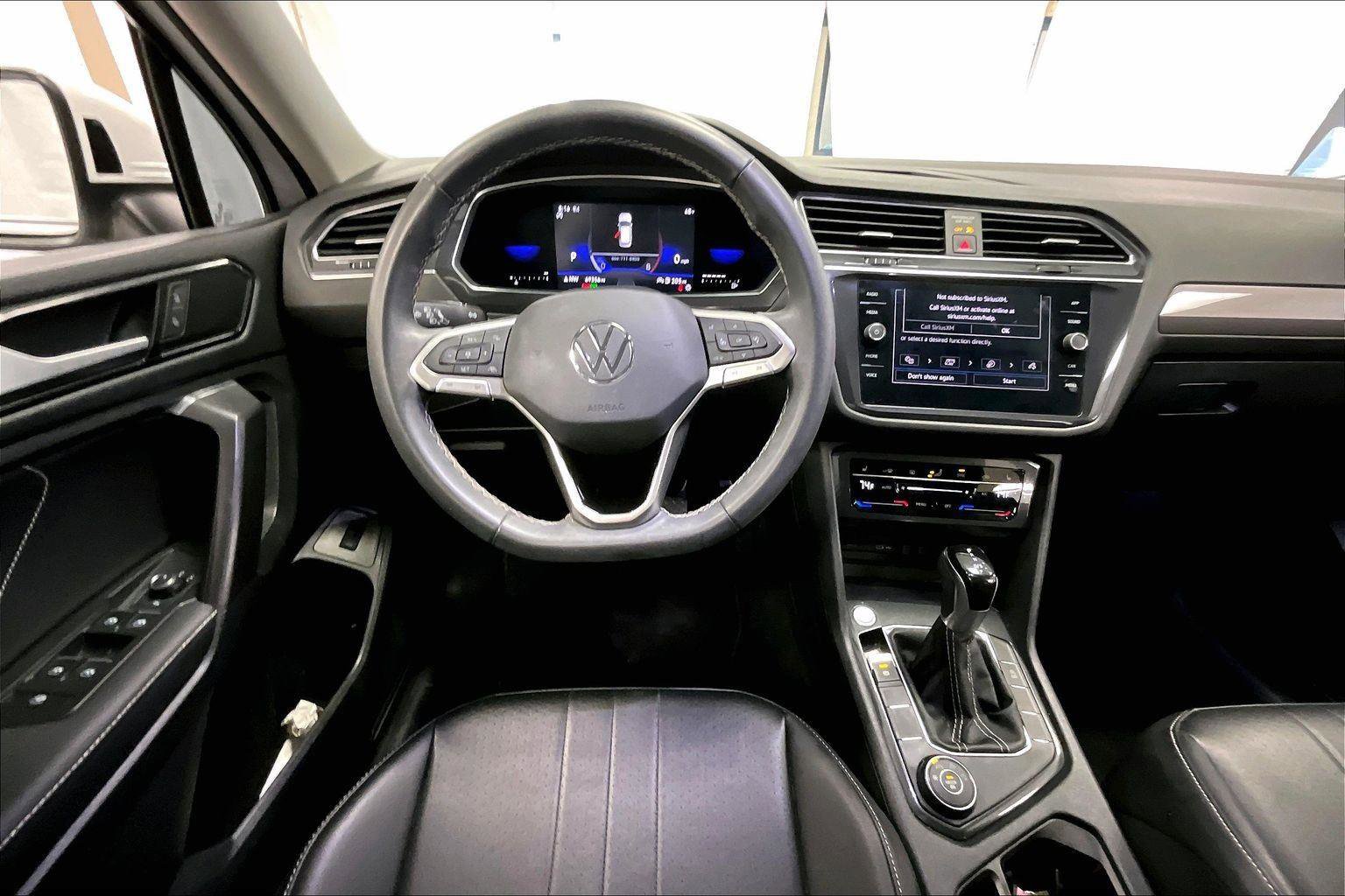 Used 2022 Volkswagen Tiguan SE image 5