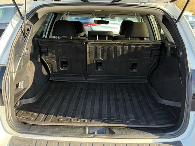 Used 2019 Subaru Outback 2.5i Premium image 31