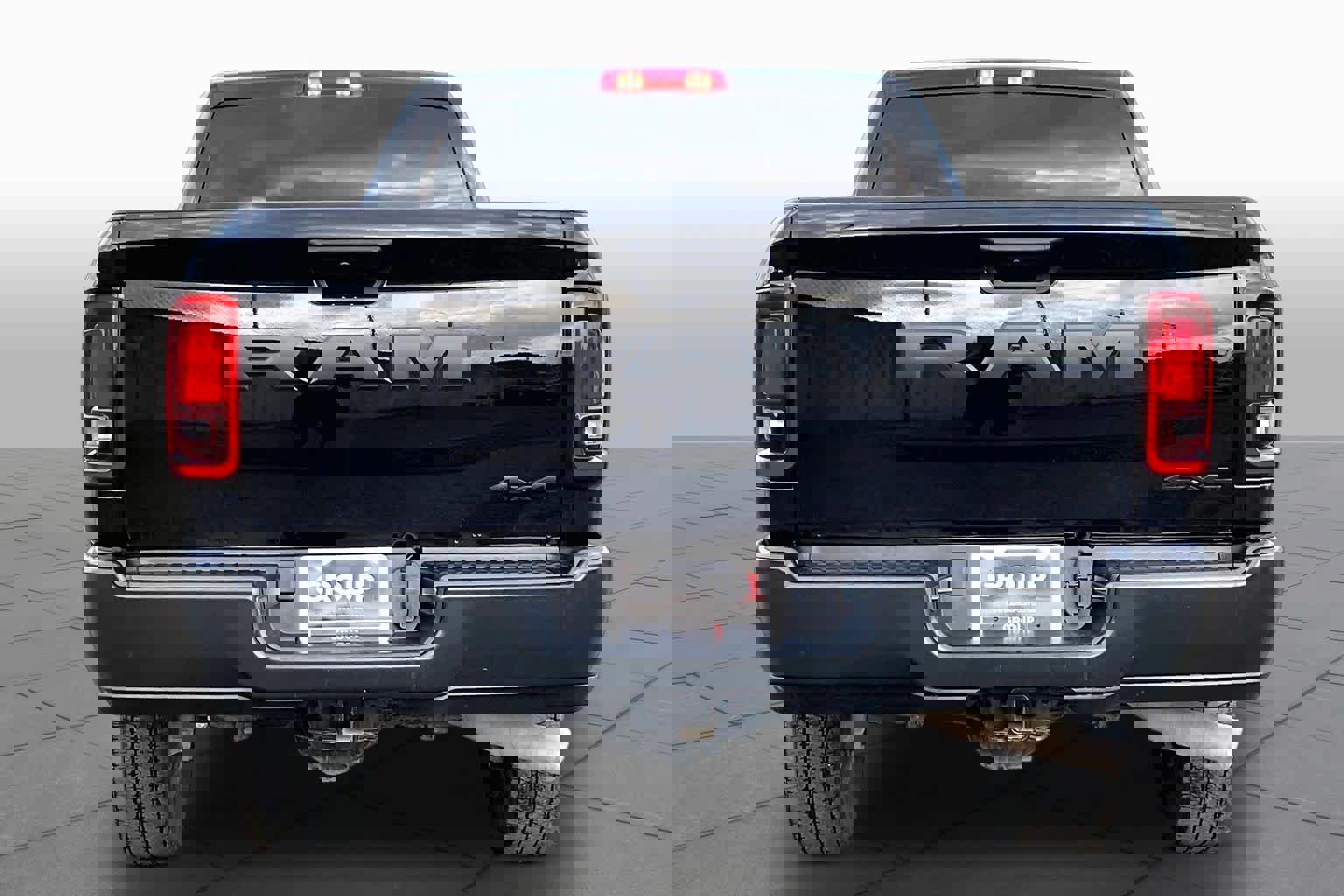 Used 2025 RAM 2500 Tradesman AWD/4WD image 2