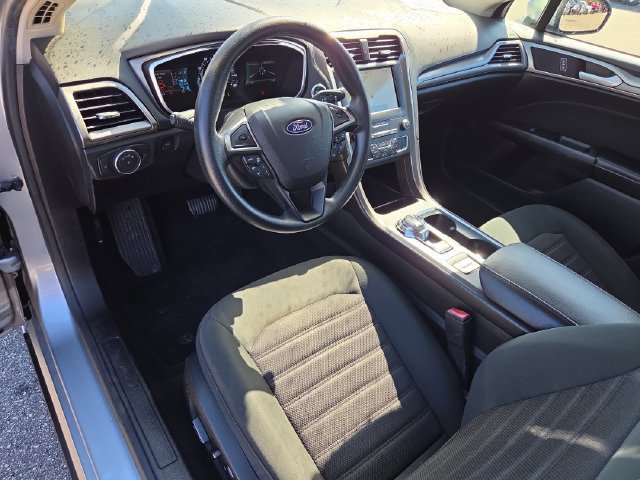 Certified 2020 Ford Fusion SE FWD image 11