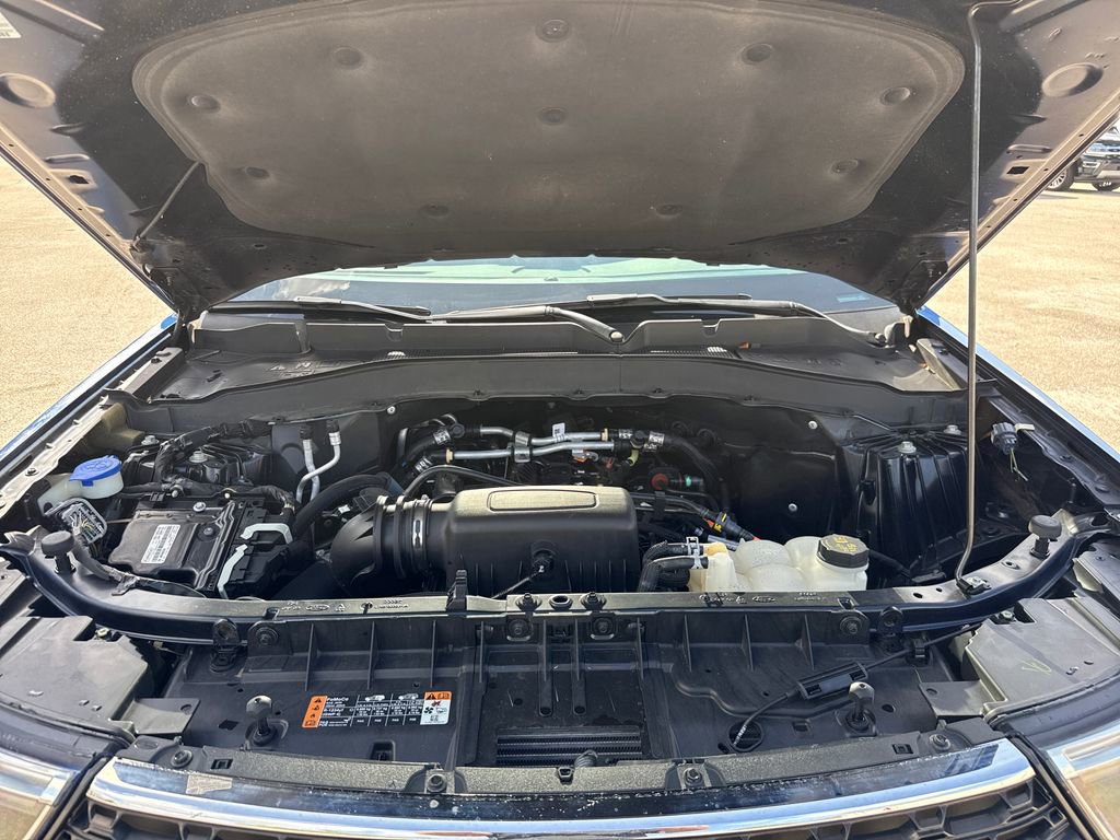 Certified 2022 Ford Explorer XLT w/ Equipment Group 202A AWD/4WD image 29