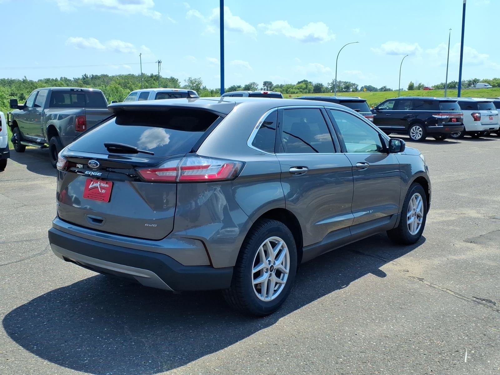 Certified 2024 Ford Edge SEL AWD/4WD image 6