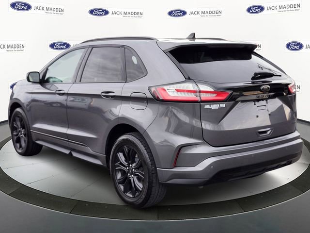 Certified 2022 Ford Edge SE w/ Black Appearance Package image 5