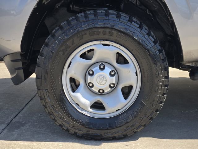 Used 2021 Toyota Tacoma SR w/ SR Convenience Package RWD image 14