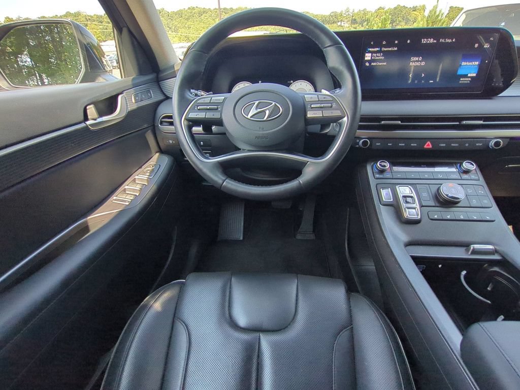 Used 2024 Hyundai Palisade Limited AWD/4WD image 18