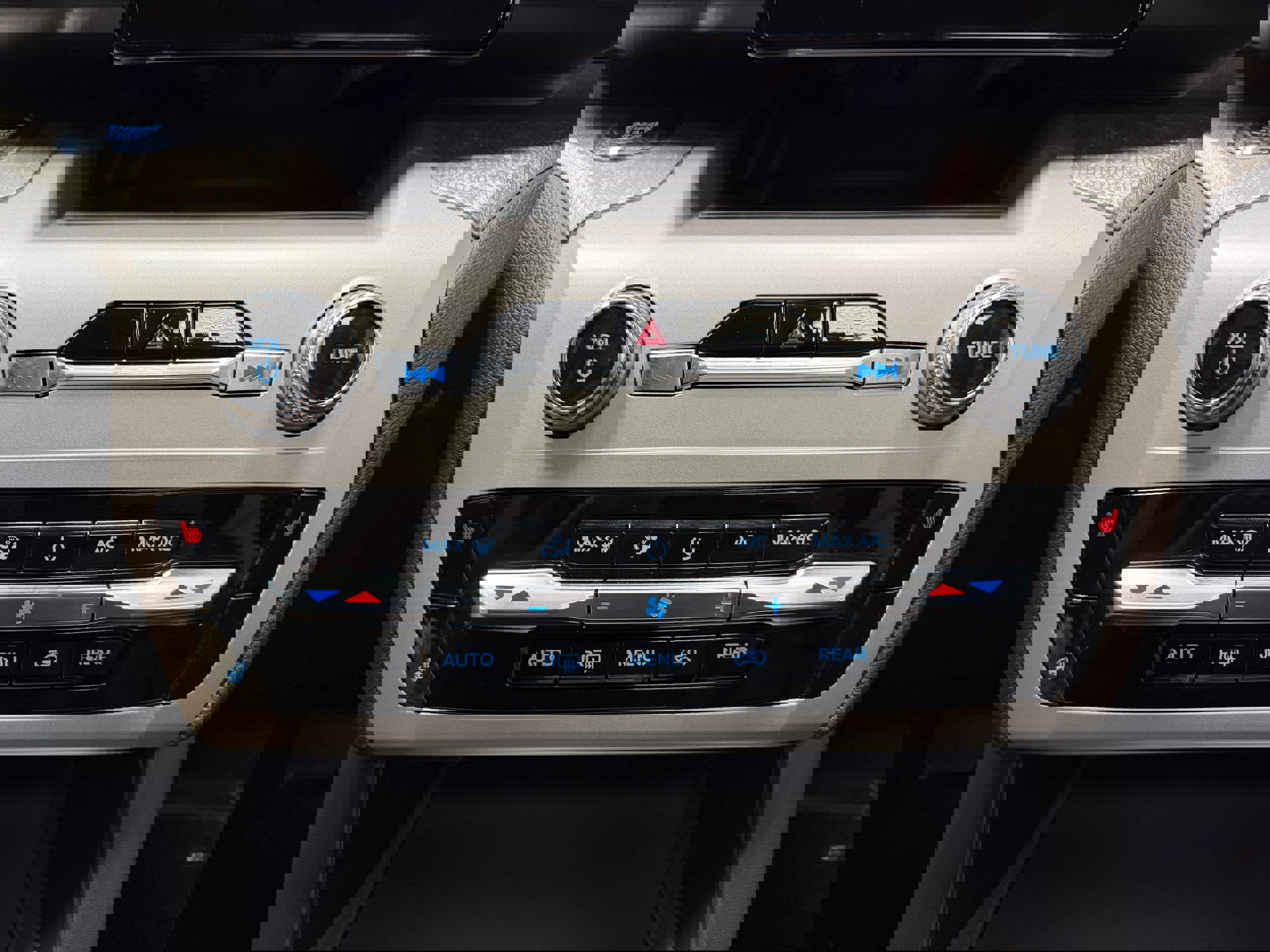 Certified 2023 Ford Explorer Timberline image 26