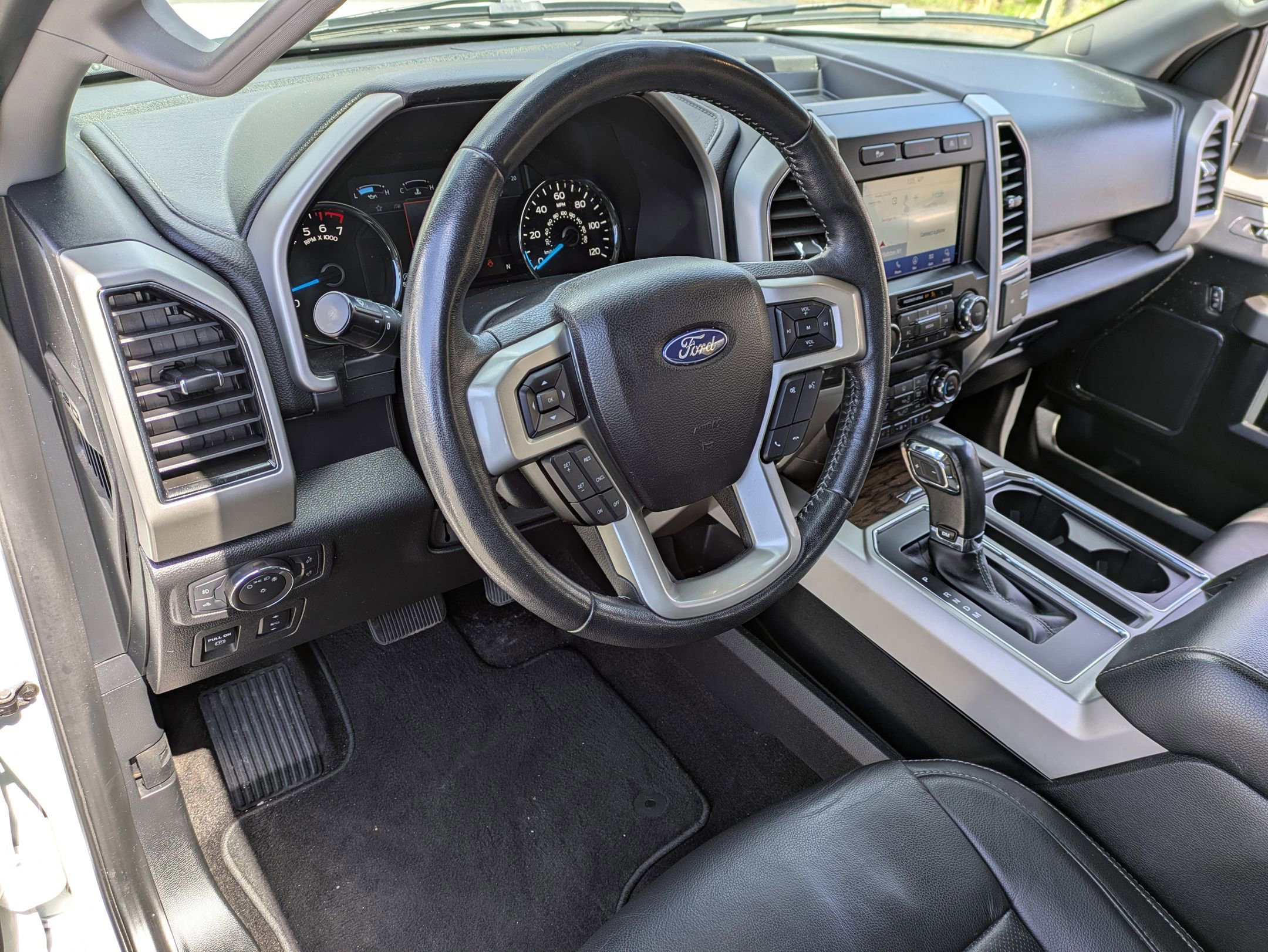 Certified 2020 Ford F150 Lariat w/ Equipment Group 501A Mid AWD/4WD image 8