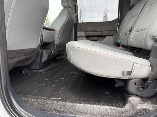 Certified 2024 Ford F250 XL w/ Snow Plow/Camper Package image 28