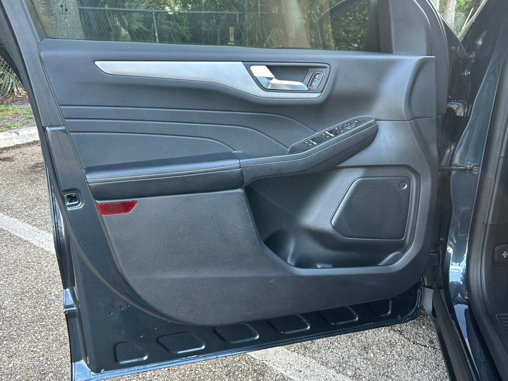 Certified 2022 Ford Escape SEL FWD image 38