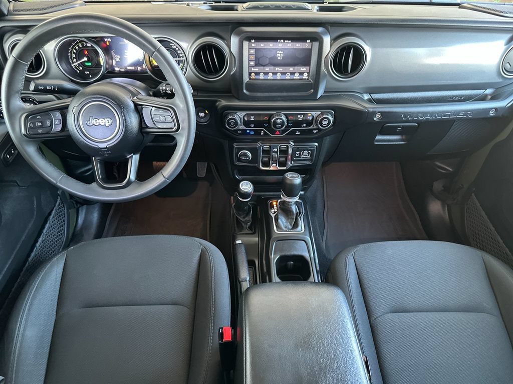 Used 2023 Jeep Wrangler Unlimited AWD/4WD image 12