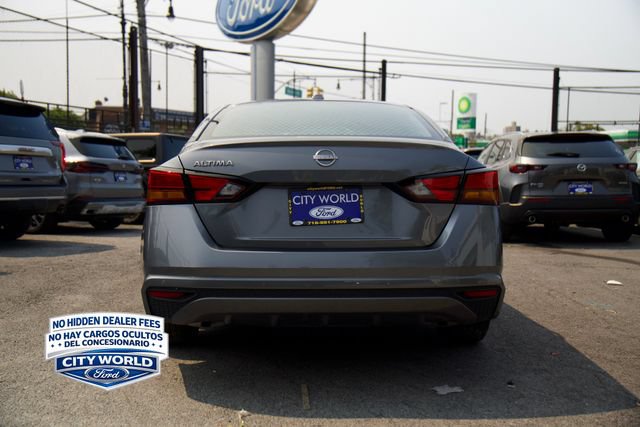 Used 2025 Nissan Altima 2.5 SV FWD image 4