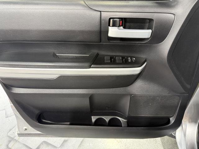 Used 2020 Toyota Tundra SR5 w/ SR5 Upgrade Package AWD/4WD image 20