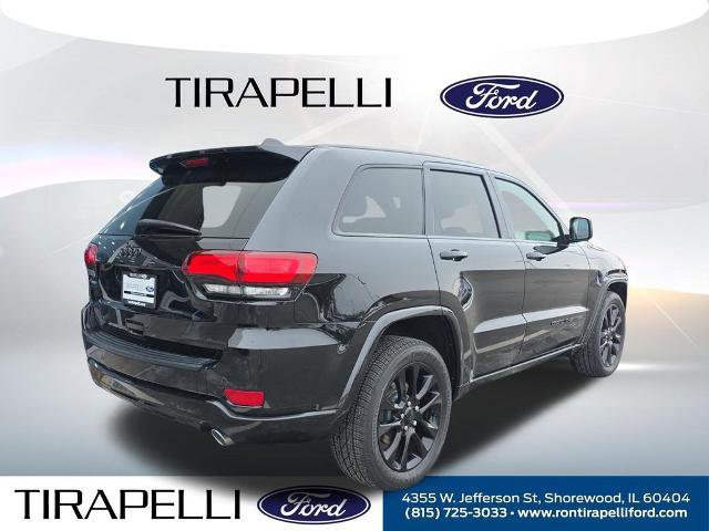 Used 2018 Jeep Grand Cherokee Altitude image 3