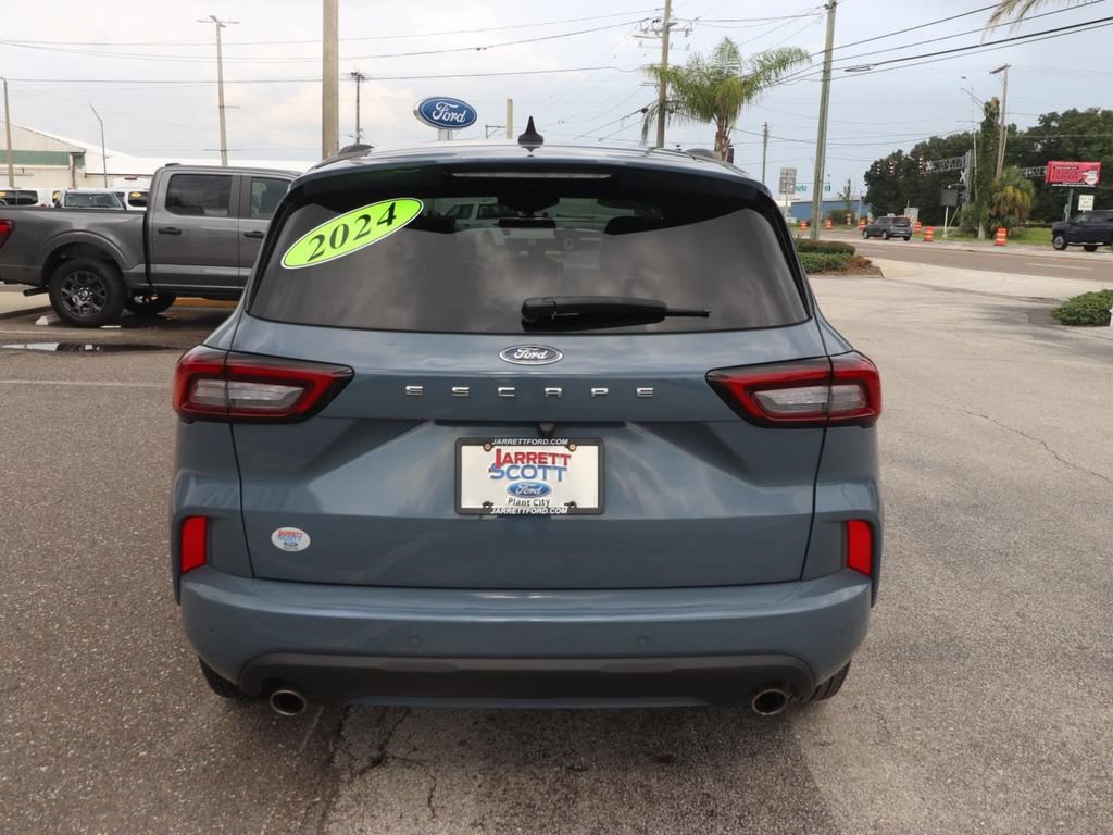 Certified 2024 Ford Escape ST-Line w/ Tech Pack #1 FWD image 13