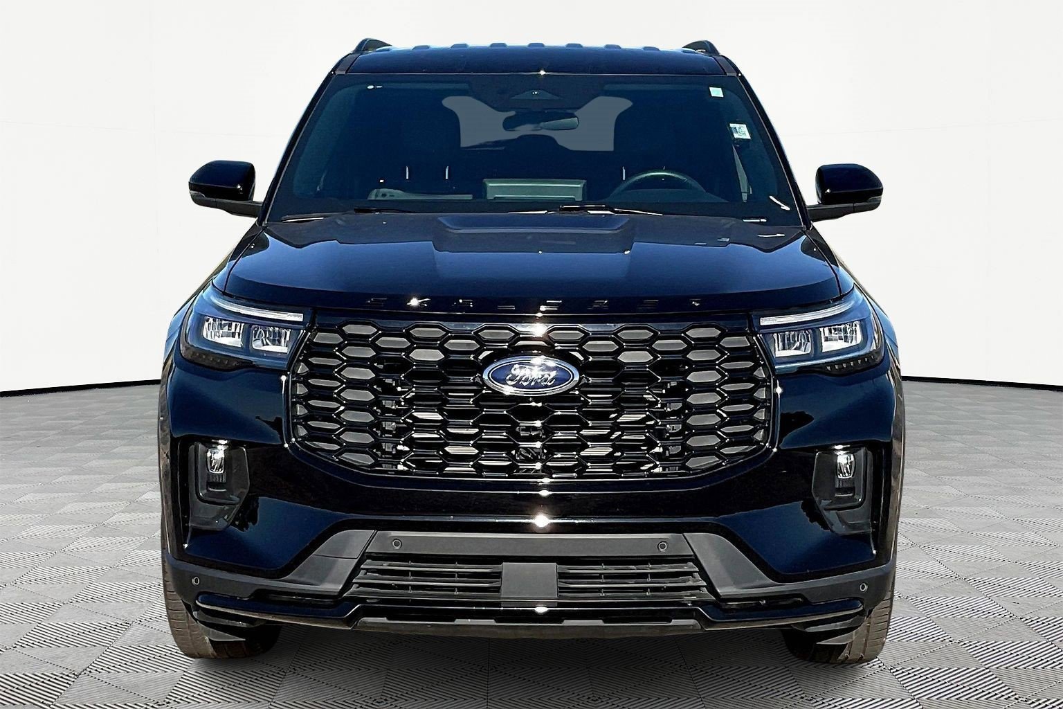Certified 2025 Ford Explorer ST-Line w/ ST-Line Street Pack image 6