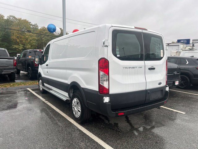 Certified 2025 Ford Transit 250 Low Roof w/ Exterior Upgrade Package RWD image 5