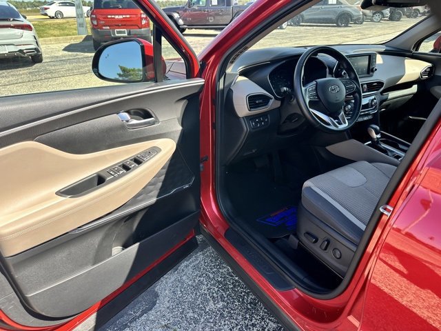 Used 2020 Hyundai Santa Fe SEL w/ Convenience Package image 12