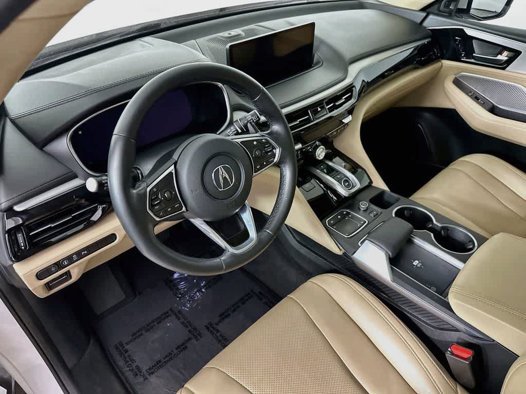 Used 2023 Acura MDX SH-AWD w/ Technology Package image 2