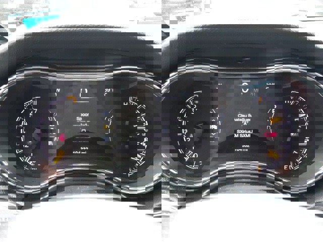 Used 2019 Jeep Grand Cherokee Laredo image 18