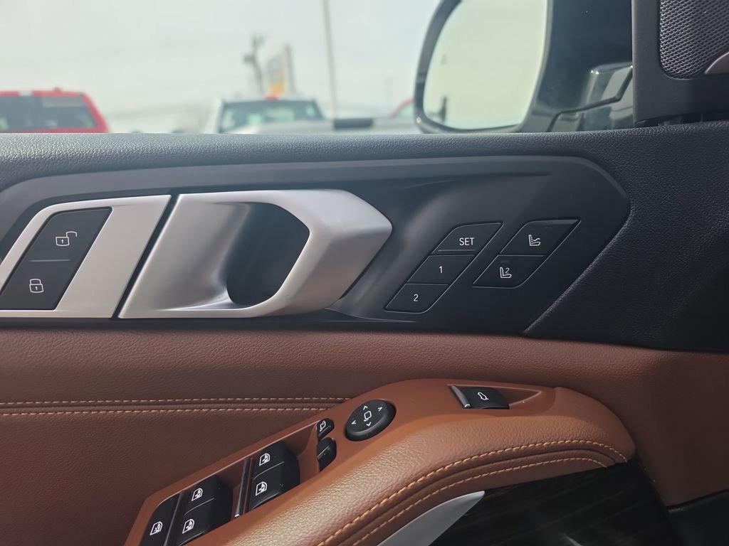 Used 2019 BMW X5 xDrive40i w/ Executive Package image 43