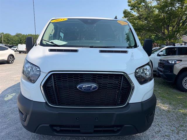 Certified 2025 Ford Transit 250 Low Roof w/ Exterior Upgrade Package RWD image 2