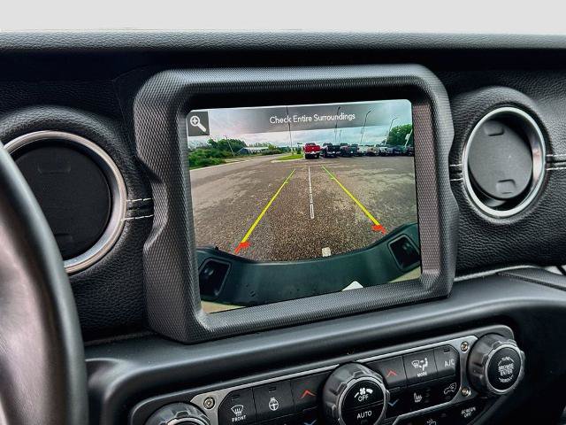 Used 2022 Jeep Gladiator Sport AWD/4WD image 12