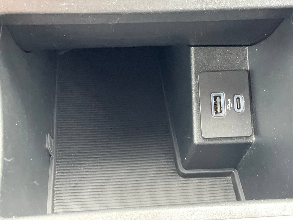 Certified 2024 Ford Edge SEL AWD/4WD image 10