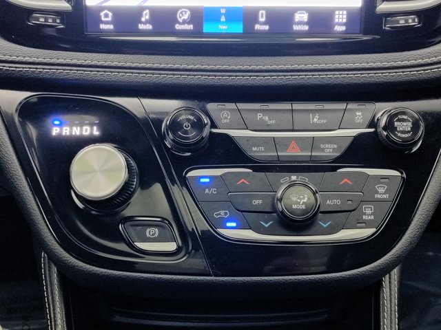 Used 2026 Chrysler Pacifica Limited w/ S Appearance Package FWD image 35