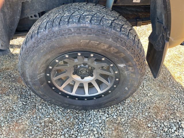 Used 2019 Toyota Tacoma TRD Off-Road image 12