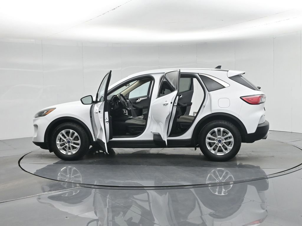 Certified 2020 Ford Escape SE image 58