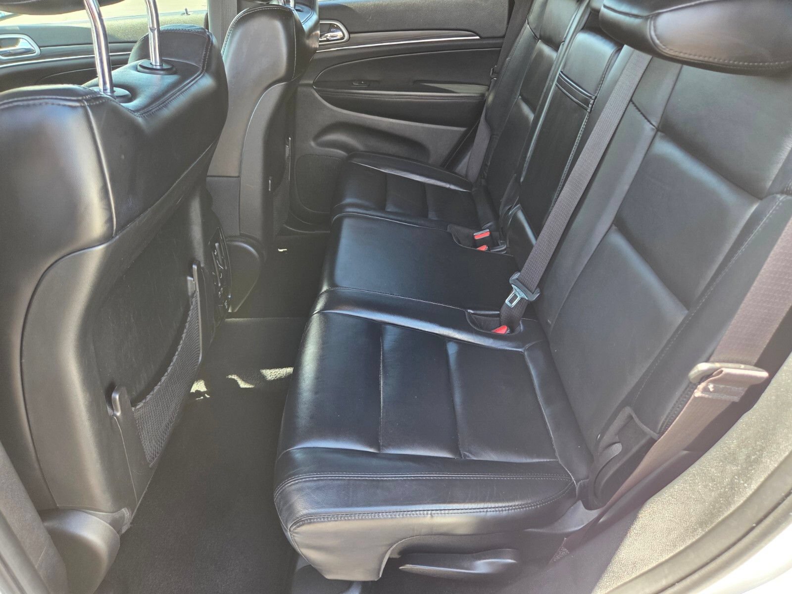 Used 2019 Jeep Grand Cherokee Limited RWD image 11
