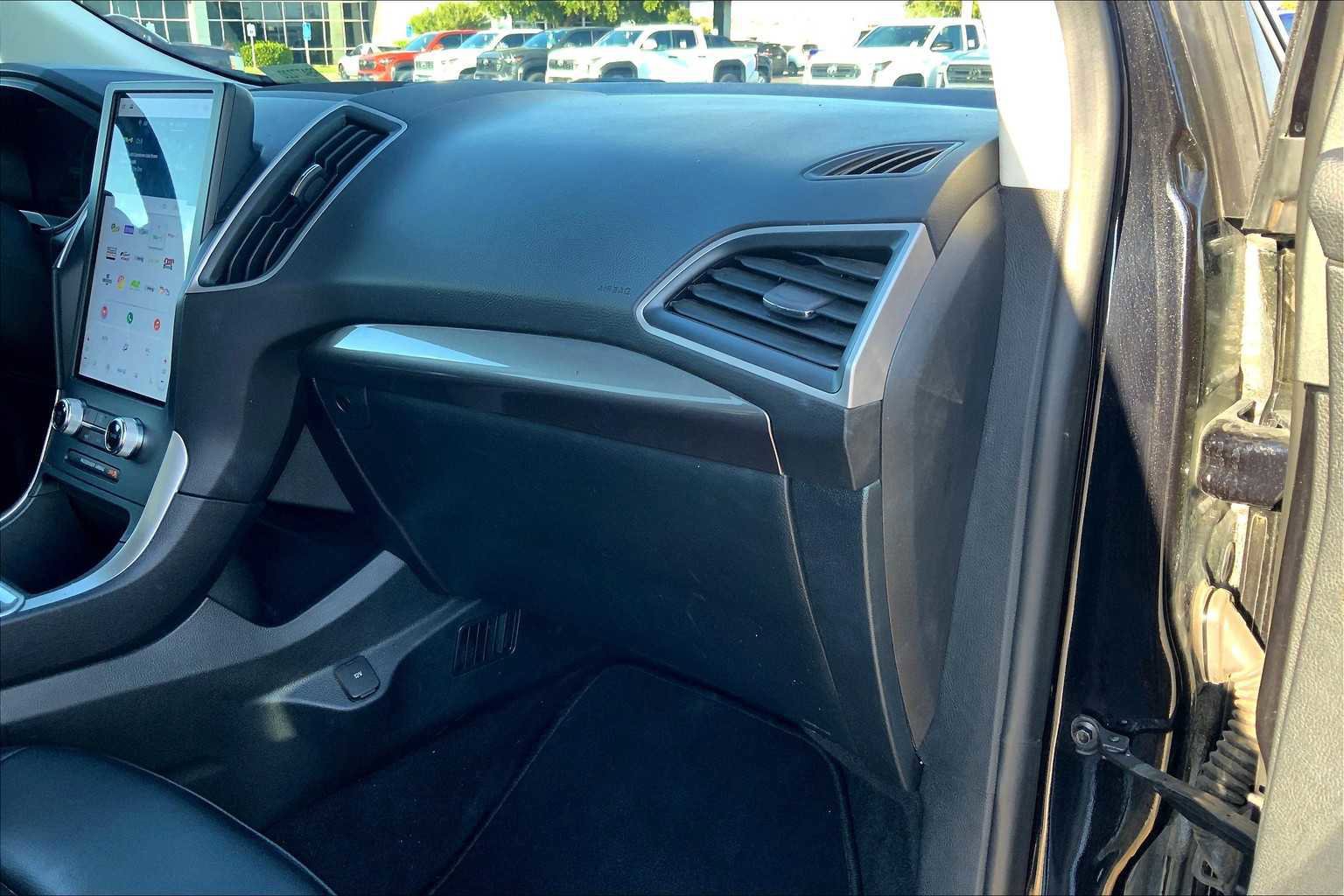 Certified 2024 Ford Edge SEL image 35