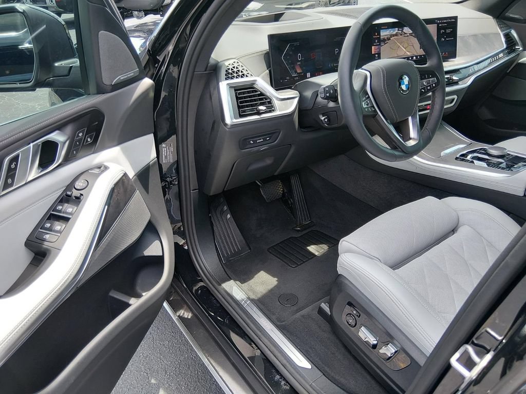 Used 2026 BMW X5 xDrive40i w/ Climate Comfort Package AWD/4WD image 10