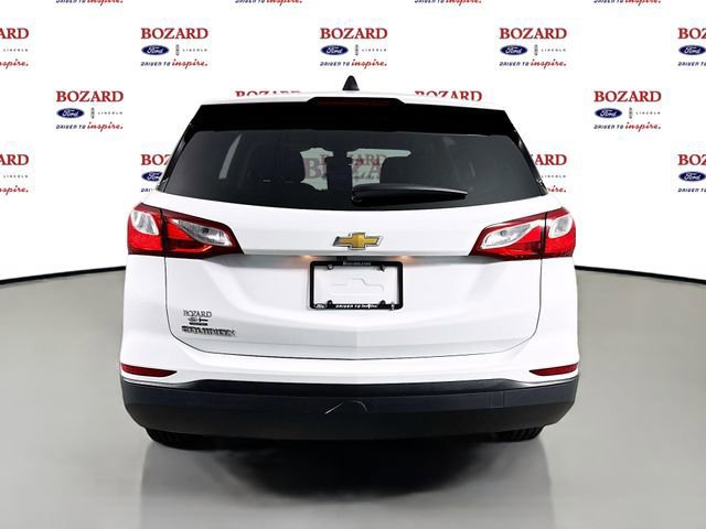 Used 2020 Chevrolet Equinox LS w/ LS Convenience Package image 4