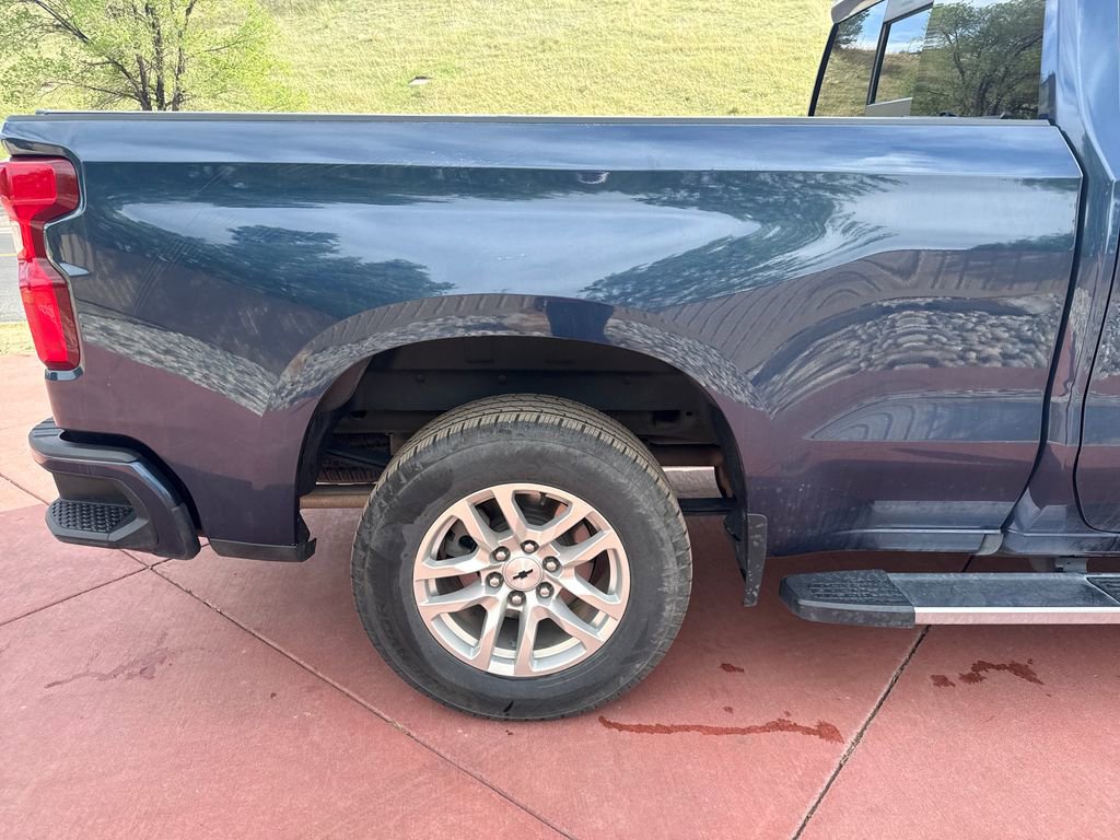 Used 2022 Chevrolet Silverado 1500 RST w/ Convenience Package II AWD/4WD image 32