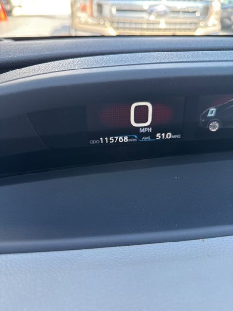 Used 2021 Toyota Prius L Eco video 2