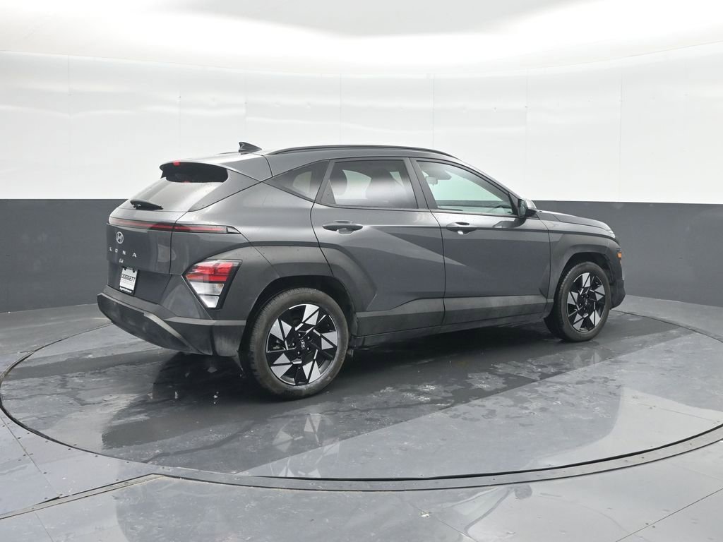 Used 2025 Hyundai Kona SEL FWD image 15
