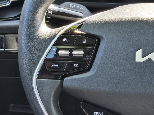 Used 2025 Kia Niro LX FWD image 14