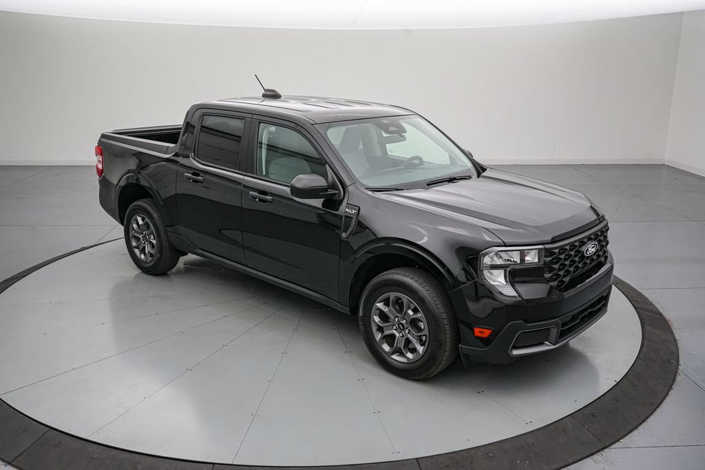 Certified 2026 Ford Maverick XLT AWD/4WD image 2
