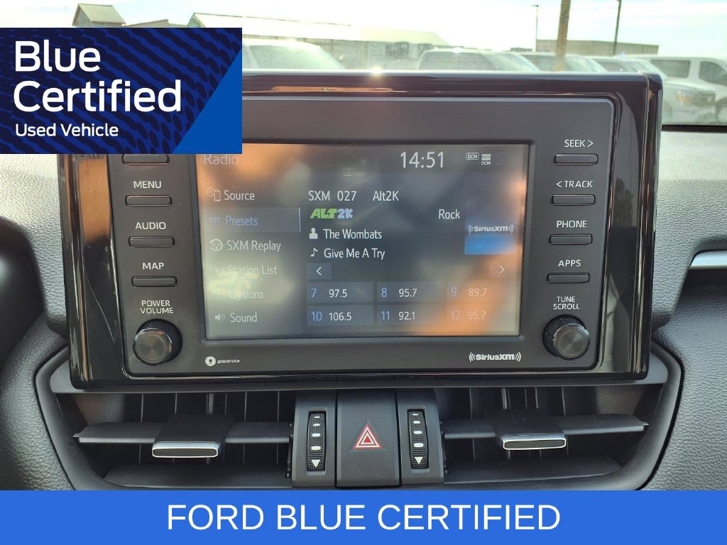 Used 2021 Toyota RAV4 XLE Premium FWD image 20