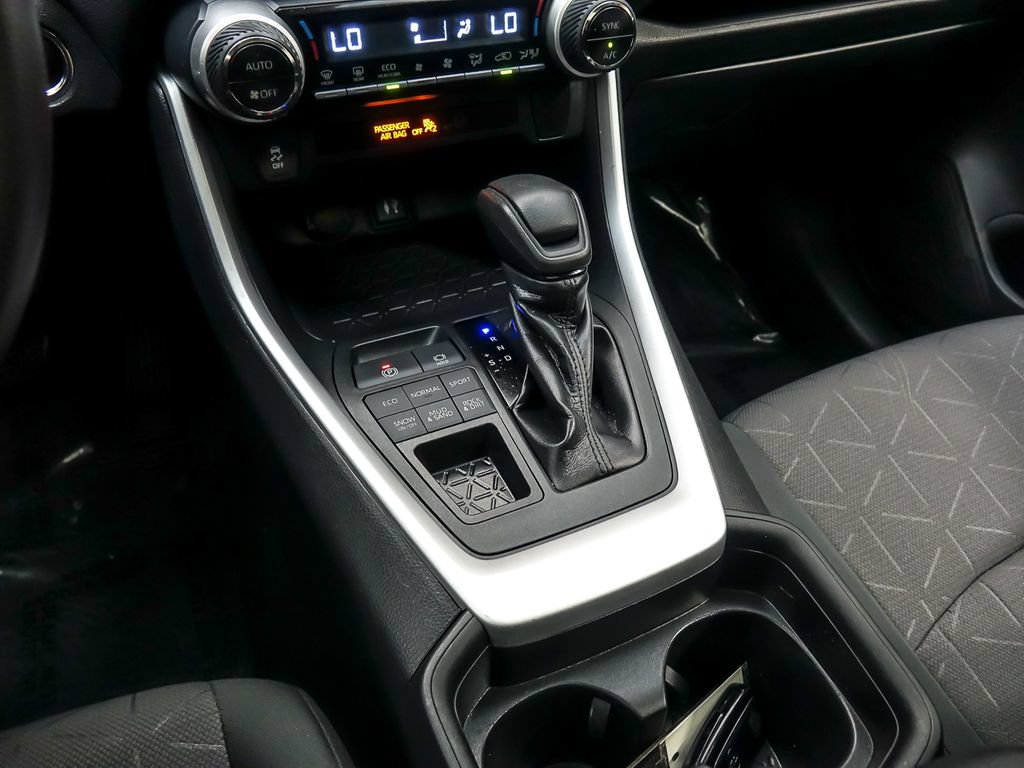 Used 2019 Toyota RAV4 XLE w/ All Weather Liner Package AWD/4WD image 20